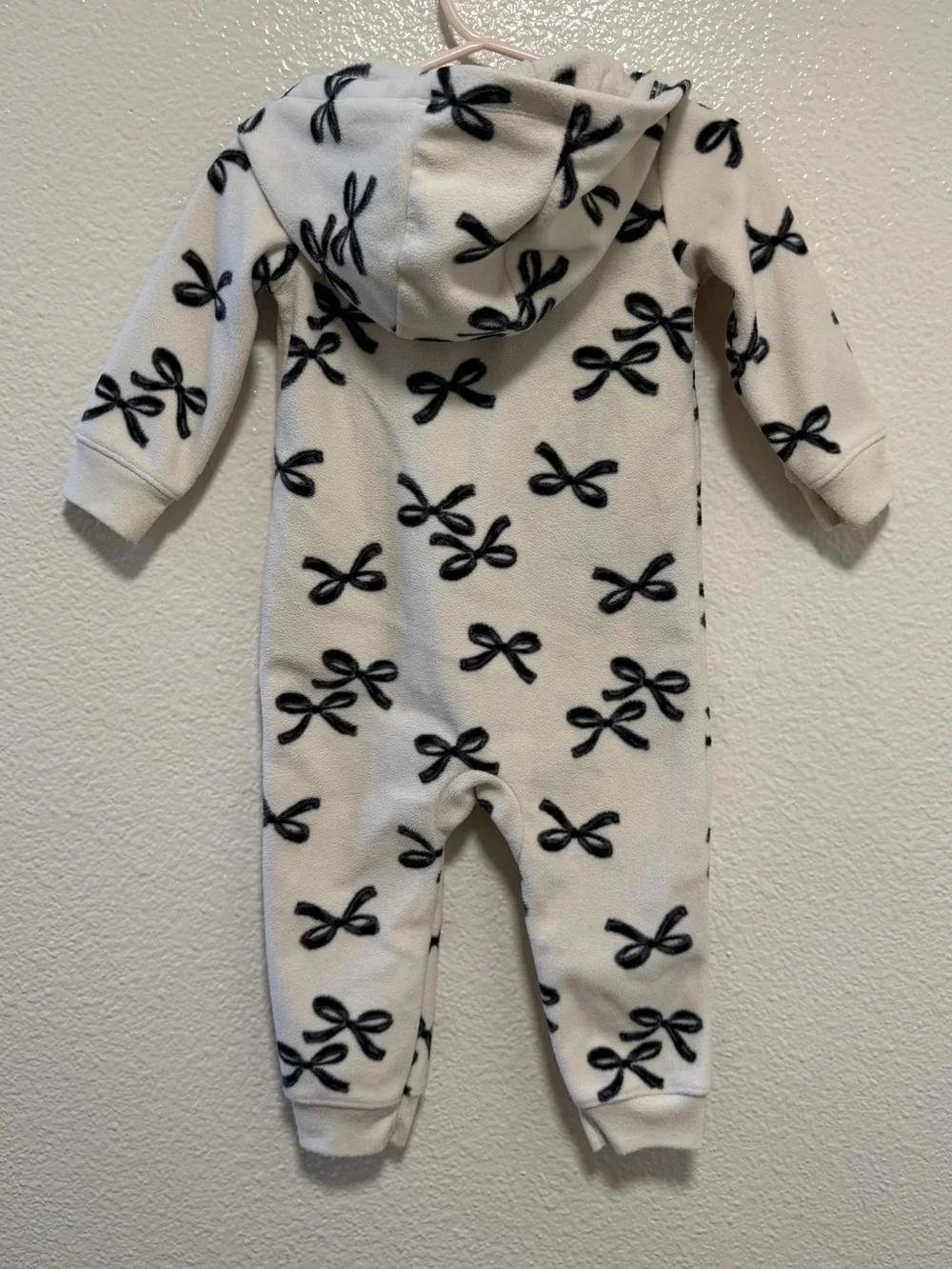 carter’s toddler girl black bow hooded zipper sleeper